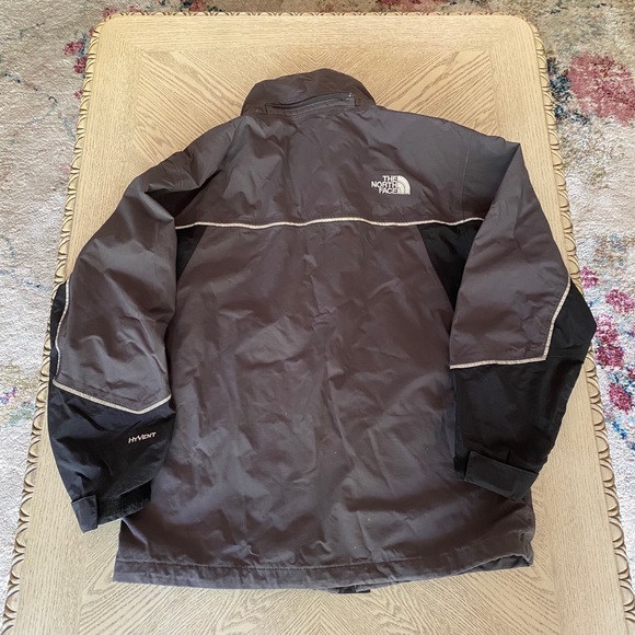 The north face boys Hyvent jacket - Picture 9 of 9